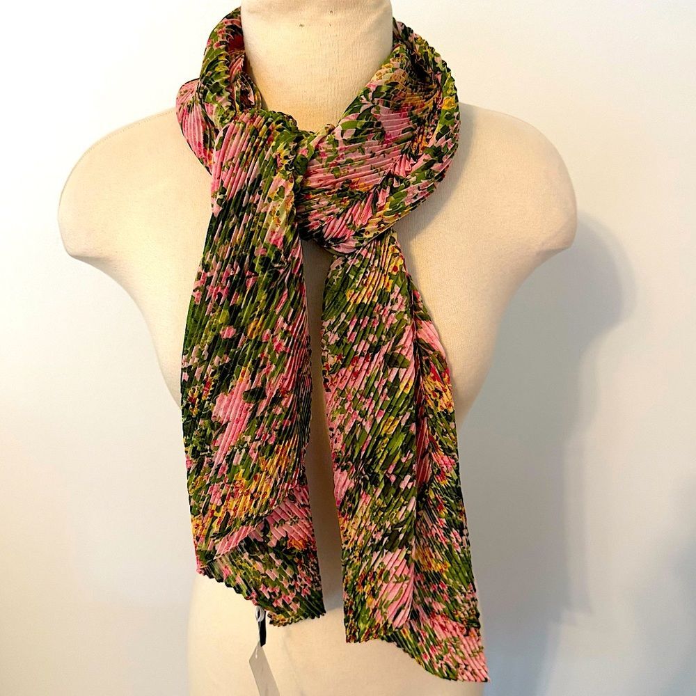 NWT Talbots Pleated Pink Floral Scarf